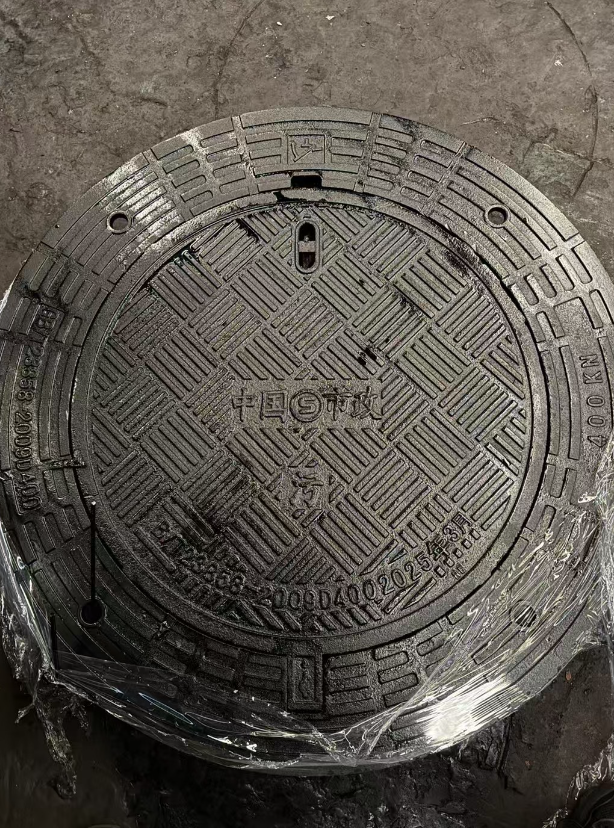 七里河球墨铸铁防沉降井盖展示